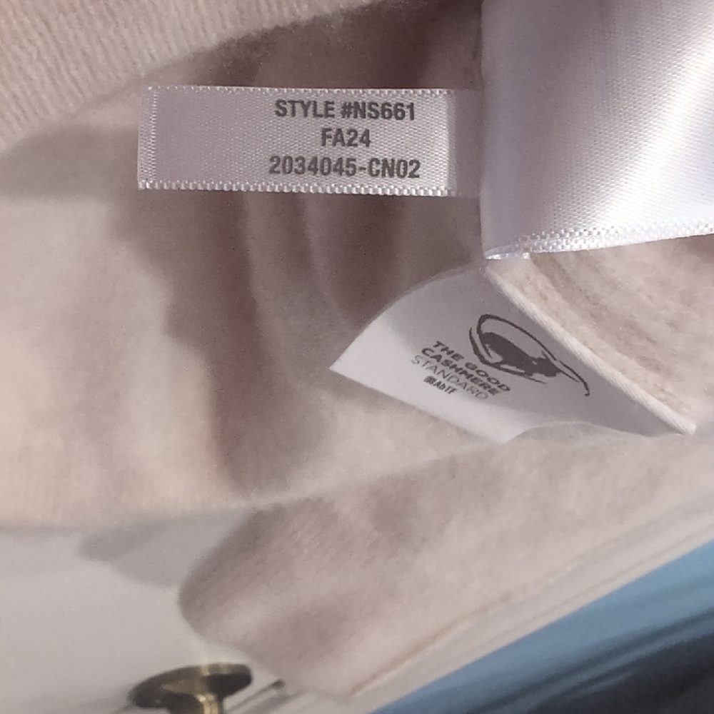 Madewell Cashmere V-Neck Sweater Cream Size Small Quiet Luxury - Picture 6 of 8